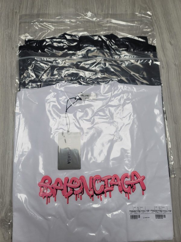 Balenciaga Balenciaga T-Shirt 612966TLVF1