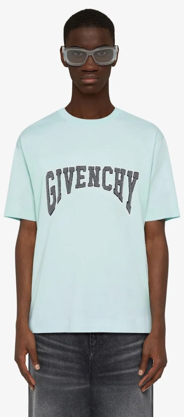Givenchy Logo T-Shirt — BM716G3Y7